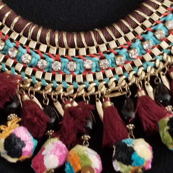 Boho Bib Statement necklace - Picture 2 of 2